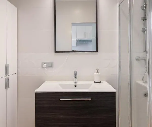 Palmeras Playa Studio: Pools, Beach, Sun & Shore Apartman *