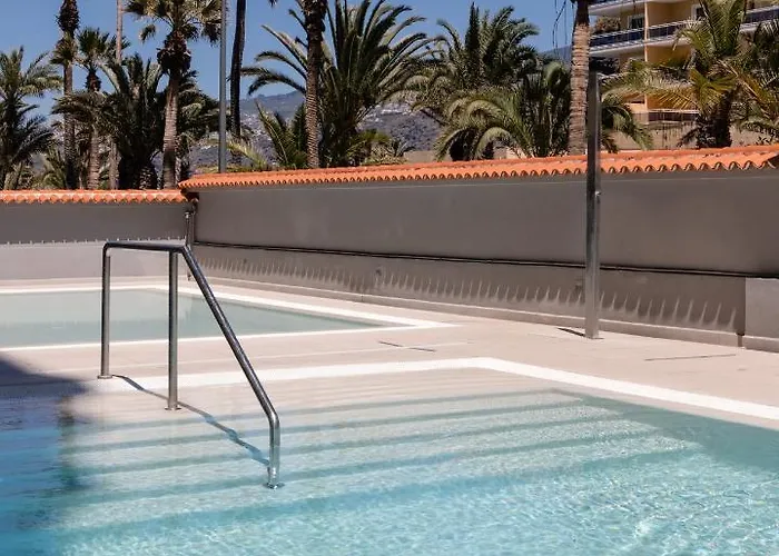 Palmeras Playa Studio: Pools, Beach, Sun & Shore Apartman