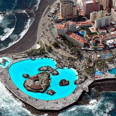 Palmeras Playa Studio: Pools, Beach, Sun & Shore