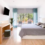 Palmeras Playa Studio: Pools, Beach, Sun & Shore פוארטו דה לה קרוז